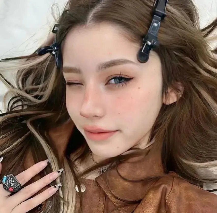 报告妈咪，爹地是总裁